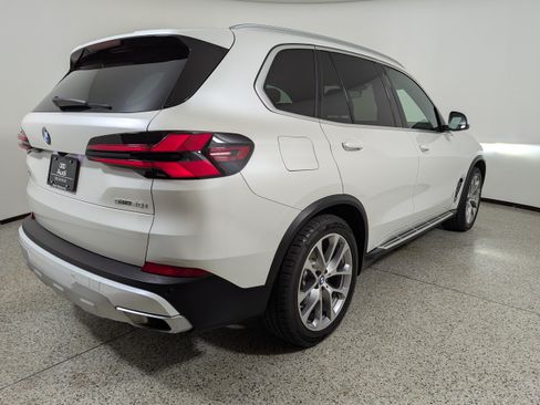 Used 2024 BMW X5 sDrive40i w/ Premium Package RWD image 7