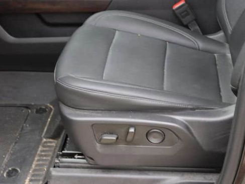 Used 2025 GMC Sierra 1500 SLT image 14