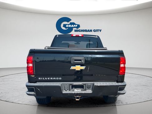 Used 2016 Chevrolet Silverado 1500 Custom w/ Custom Convenience Package AWD/4WD image 4
