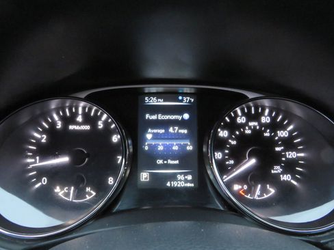 Used 2017 Nissan Rogue S image 14