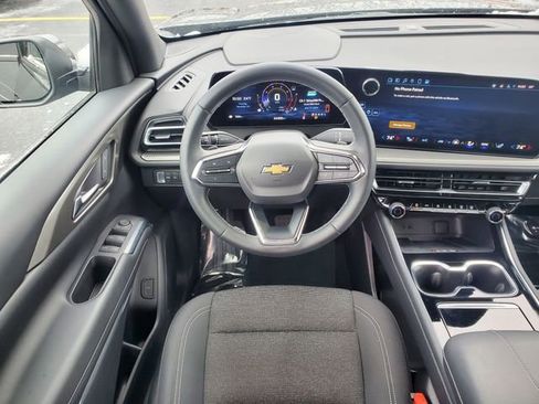 Certified 2024 Chevrolet Traverse LT w/ LPO, Floor Liner Package image 17