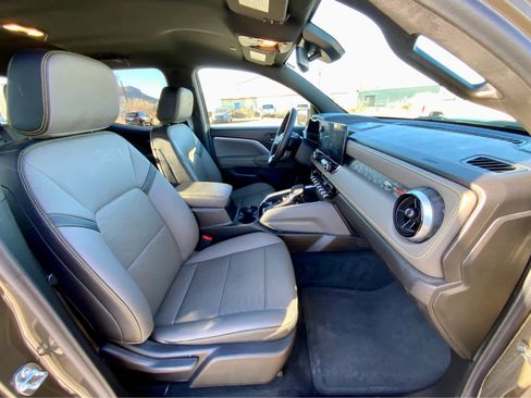 Certified 2025 Chevrolet Colorado ZR2 w/ Technology Package image 28