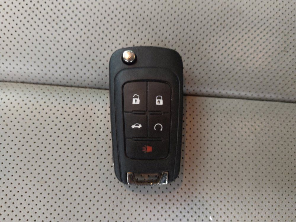 Used 2016 Chevrolet Equinox LTZ w/ Enhanced Convenience Package FWD image 32