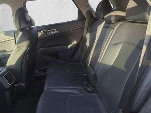 Used 2025 Kia Sportage EX AWD/4WD image 20