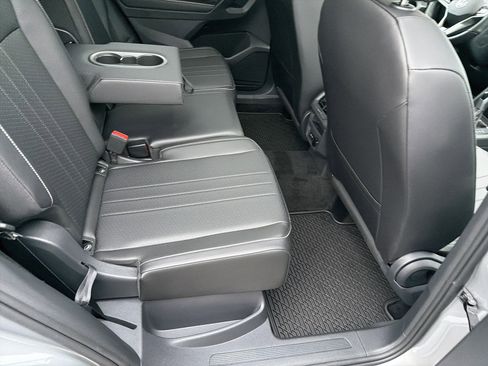 Used 2023 Volkswagen Tiguan SE R-Line image 64