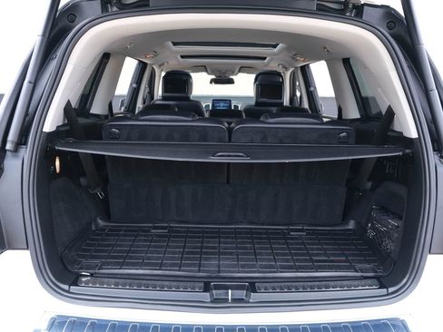 Used 2018 Mercedes-Benz GLS 550 4MATIC w/ Driver Assistance Package image 29