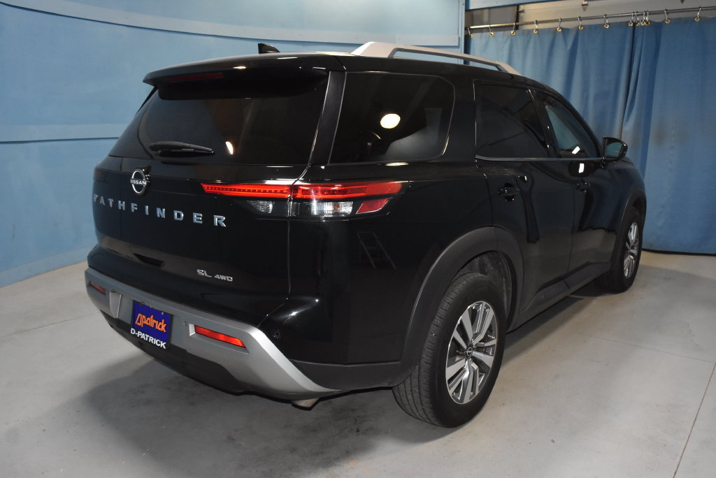 Used 2025 Nissan Pathfinder SL AWD/4WD image 28