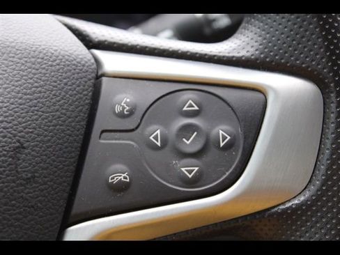 Used 2022 GMC Terrain SLE w/ Driver Convenience Package FWD image 28