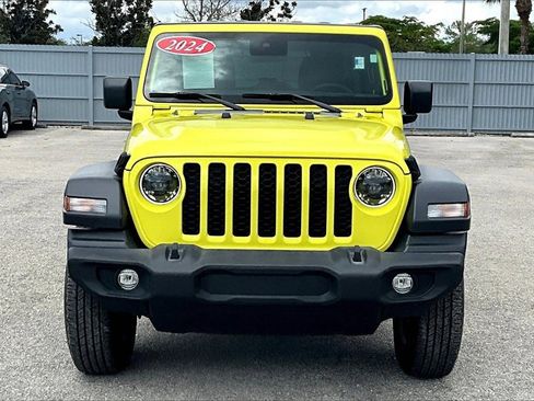 Used 2024 Jeep Wrangler Sport S image 10