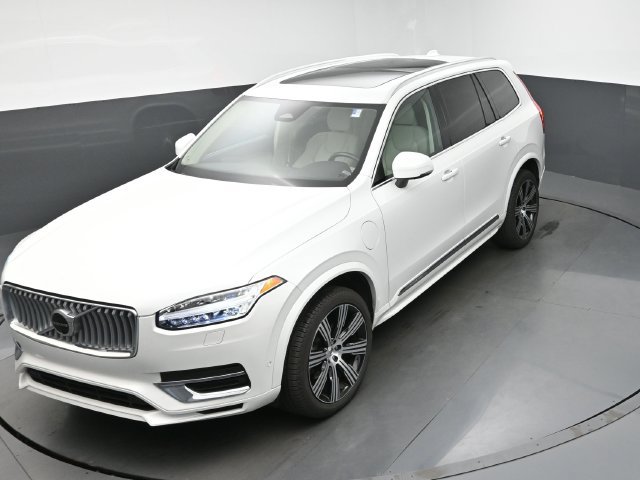 Used 2024 Volvo XC90 T8 Plus w/ Protection Package Premier AWD/4WD image 19