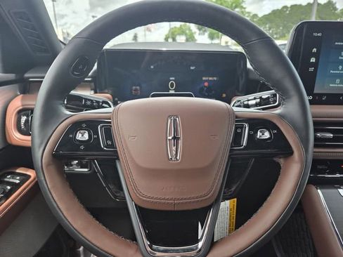 New 2026 Lincoln Aviator Reserve w/ Luxury Package RWD image 21