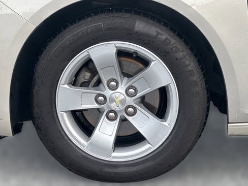 Used 2015 Chevrolet Malibu LS image 12