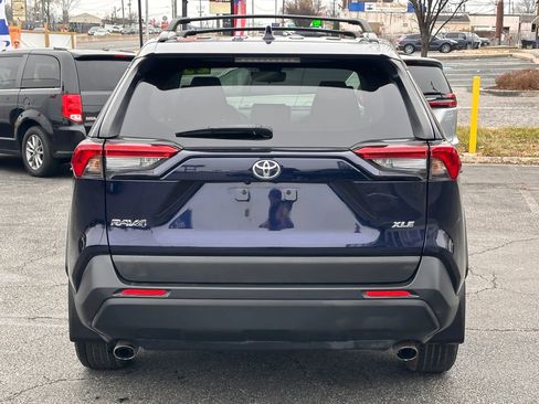 Used 2023 Toyota RAV4 XLE w/ Convenience Package image 6
