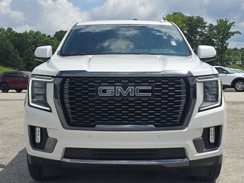 Used 2024 GMC Yukon Denali Ultimate AWD/4WD image 8