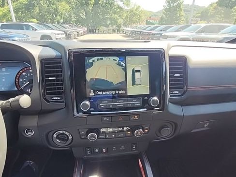 Used 2023 Nissan Frontier PRO-4X w/ Pro Convenience Package AWD/4WD image 15