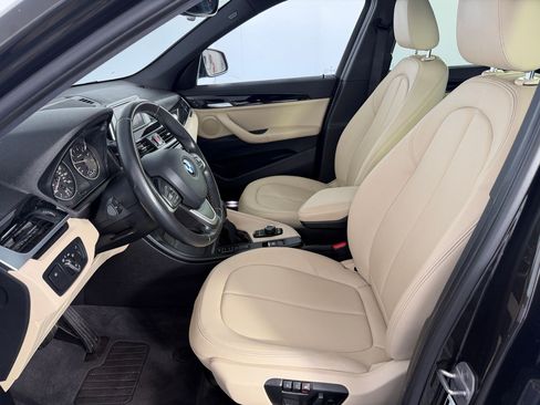 Used 2017 BMW X1 sDrive28i FWD image 5