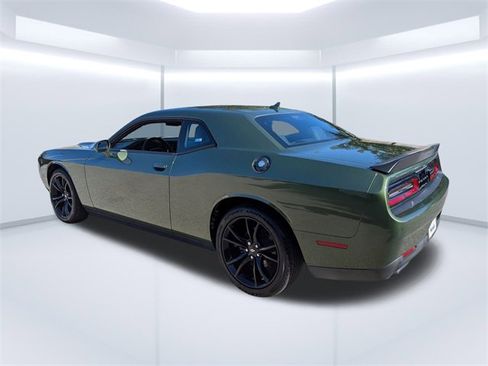 Used 2018 Dodge Challenger SXT Plus image 6