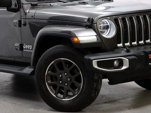 Used 2021 Jeep Gladiator Overland w/ Popular Equipment Package image 3