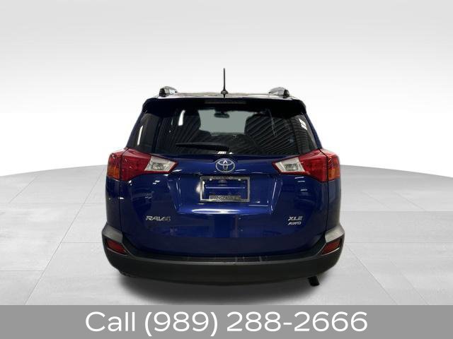 Used 2015 Toyota RAV4 XLE w/ Four Season Floor Mat Package AWD/4WD image 5