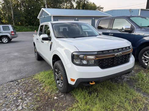 Used 2023 Ford Maverick Tremor w/ Tremor Off-Road Package AWD/4WD image 3
