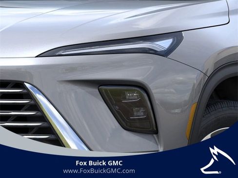 Used 2026 Buick Enclave Preferred w/ Power Package image 10