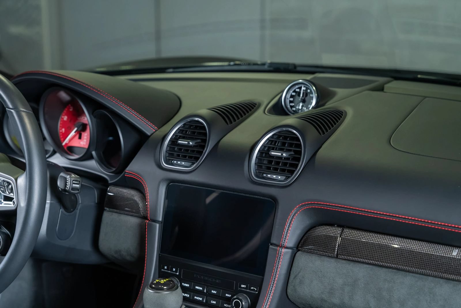 Used 2024 Porsche 718 Cayman GTS RWD image 16