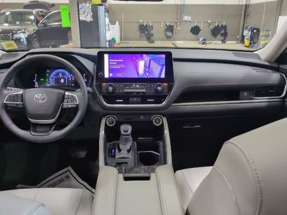 Used 2025 Toyota Grand Highlander AWD Hybrid