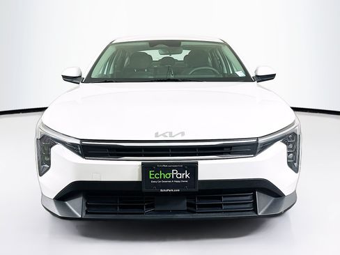 Used 2025 Kia K4 FWD image 2