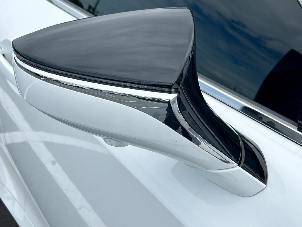 Used 2023 Lexus IS 350 F Sport RWD image 11