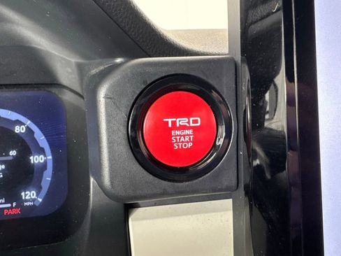 Used 2024 Toyota Tacoma TRD Off-Road image 28