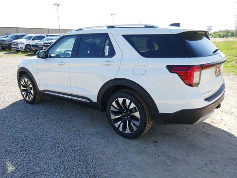 New 2026 Ford Explorer Platinum w/ LUX Leather Package AWD/4WD image 8