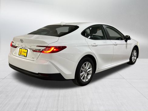 Used 2026 Toyota Camry LE w/ Convenience Package FWD image 9