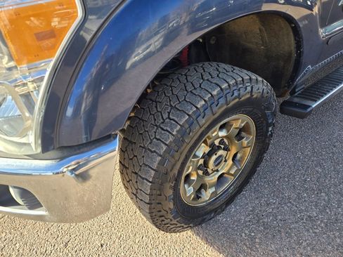 Used 2015 Ford F250 Lariat w/ Lariat Ultimate Package image 4