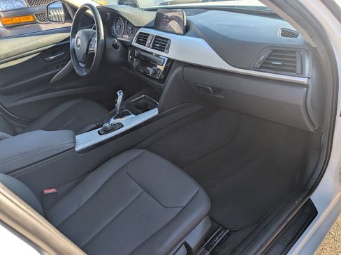 Used 2018 BMW 320i 320i image 18
