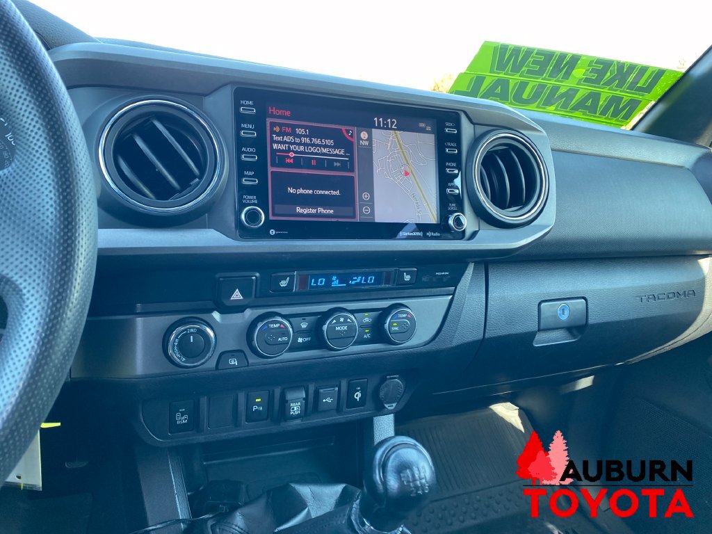 Used 2020 Toyota Tacoma TRD Sport w/ TRD Premium Sport Package AWD/4WD image 17