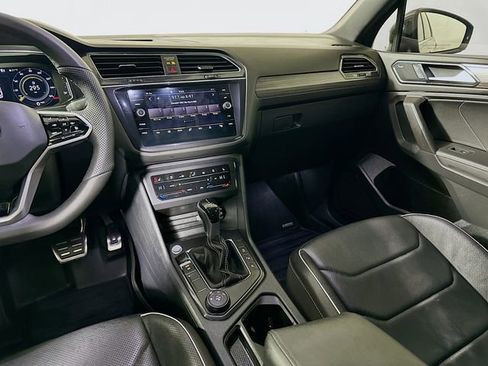 Used 2022 Volkswagen Tiguan SEL R-Line image 24