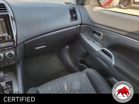 Used 2021 Mitsubishi Outlander Sport SE image 19