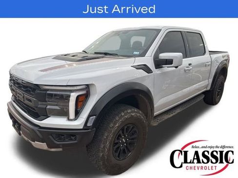 Used 2025 Ford F150 Raptor image 13