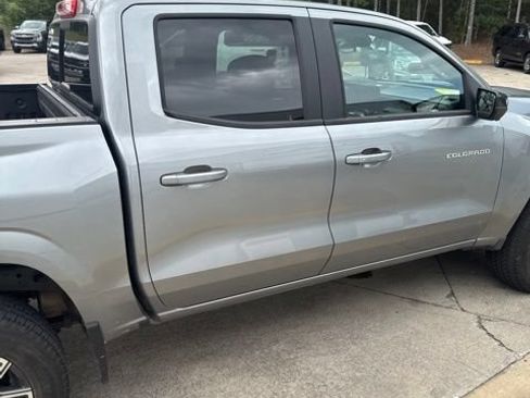 Used 2024 Chevrolet Colorado LT w/ LT Convenience Package III RWD image 33