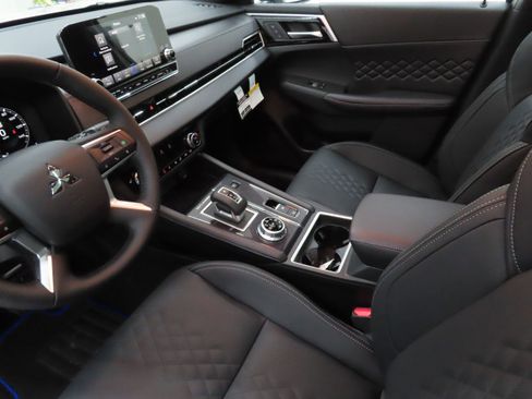 New 2025 Mitsubishi Outlander SEL Black Edition image 21