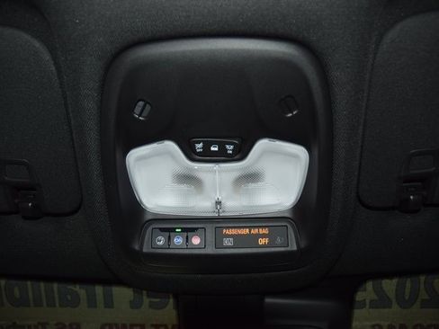 Used 2025 Chevrolet TrailBlazer RS w/ Convenience Package image 49