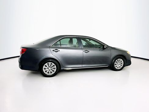 Used 2012 Toyota Camry LE image 10