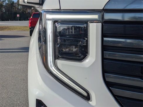 Used 2024 GMC Sierra 1500 AT4 w/ AT4 Premium Package image 11