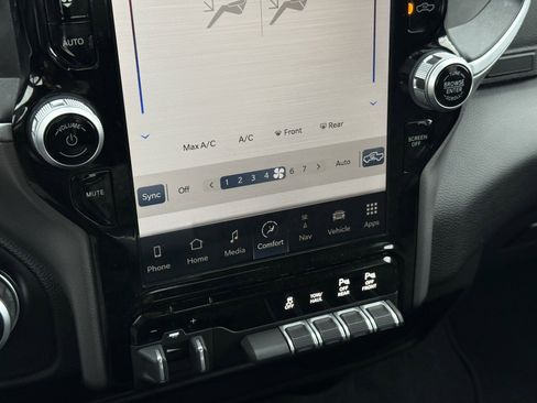 Used 2024 RAM 2500 Big Horn w/ Night Edition image 22