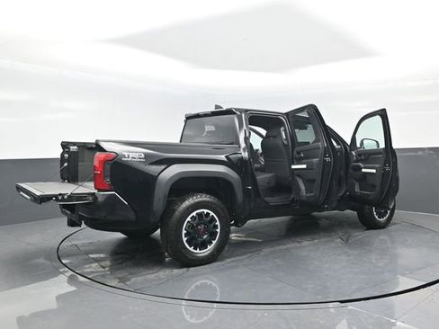 Used 2024 Toyota Tacoma TRD Off-Road image 37