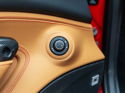 Certified 2022 Ferrari F8 Tributo image 14