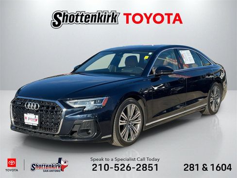 Used 2022 Audi A8 L 3.0T image 1