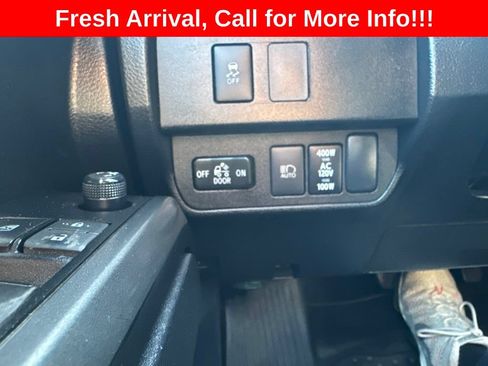 Used 2020 Toyota Tacoma TRD Off-Road w/ Technology Package AWD/4WD image 15