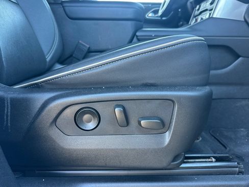 Used 2024 Chevrolet Tahoe Premier RWD image 22