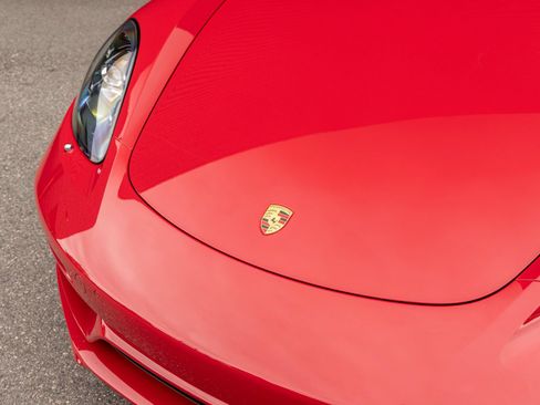 Certified 2025 Porsche 718 Boxster RWD image 11
